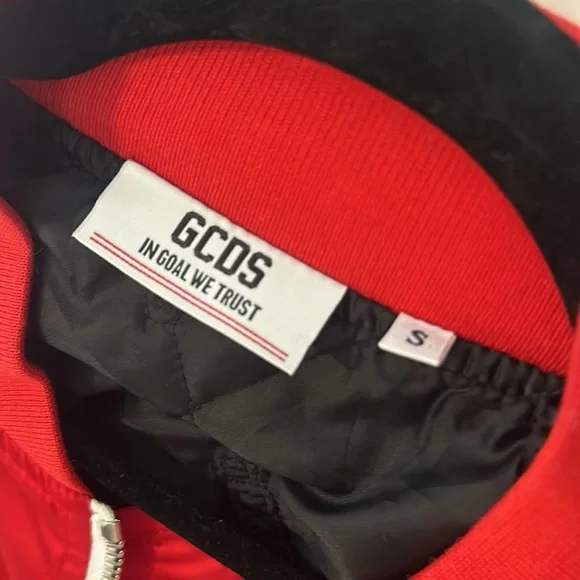 GCDS Red Puffer Jacket Bella hadid